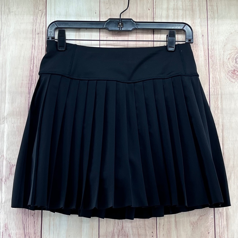 Athleta Elevate Skort Womens Small Black Pleated Tennis Golf Athletic Mini Skirt